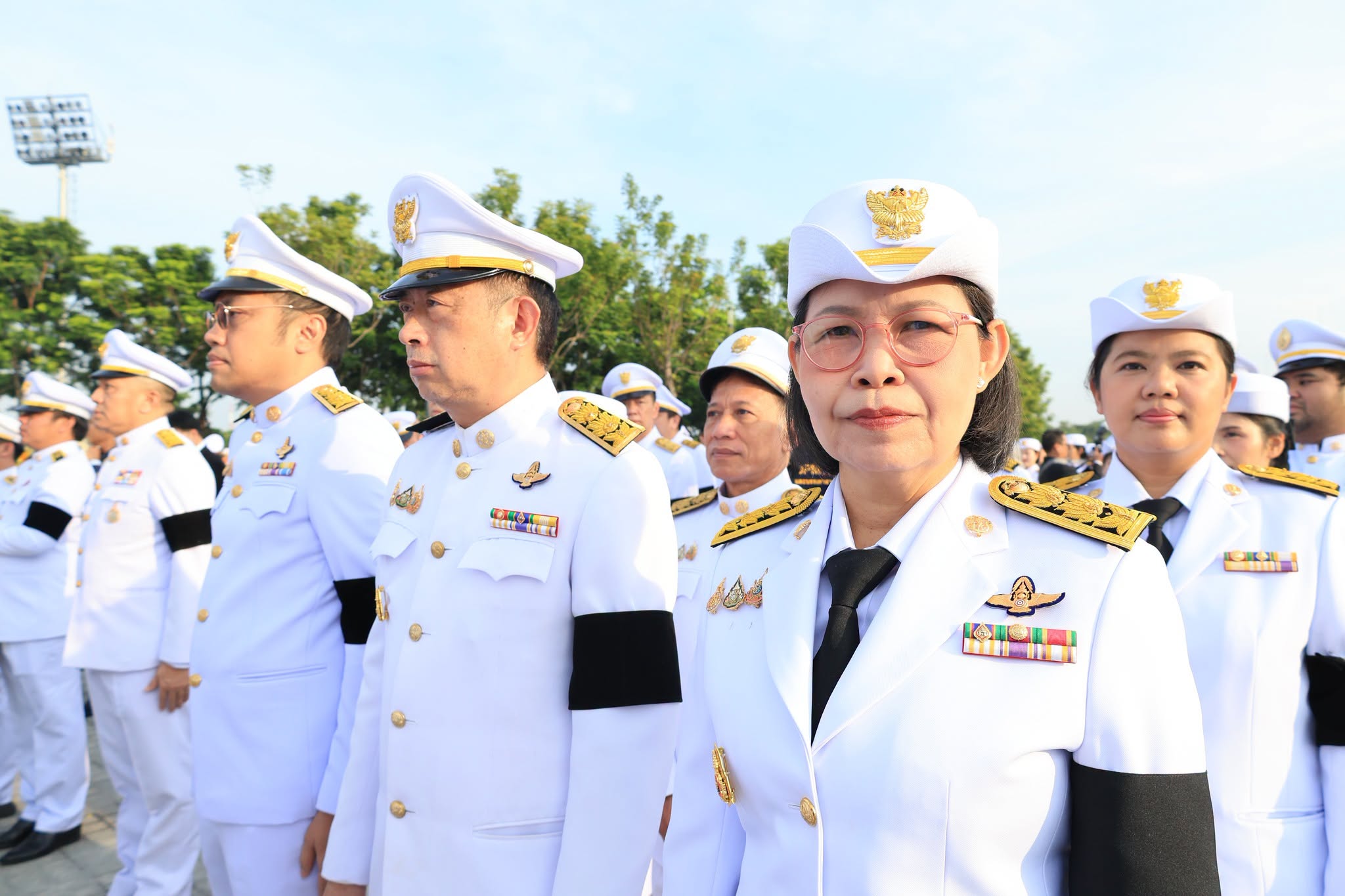 title - ส.ป.ก. ร่วมวางพวงมาลาถวายบังคมพระบรมราชานุสาวรีย์พระบาทสมเด็จพระบรมชนกาธิเบศร มหาภูมิพลอดุลยเดชมหาราช บรมนาถบพิตร เนื่องใน 